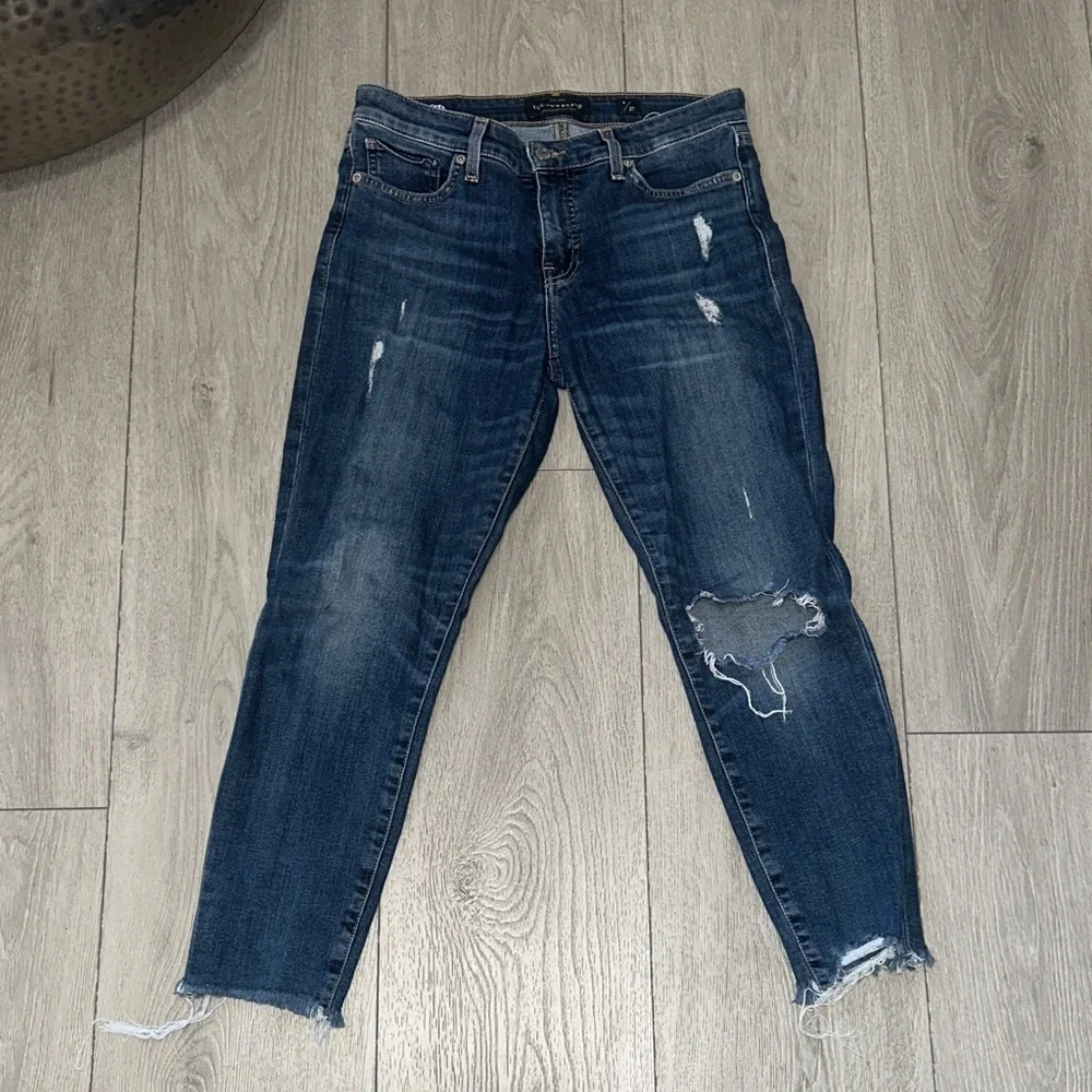 Lucky Brand Dark Blue Distressed Ankle Crop Jeans